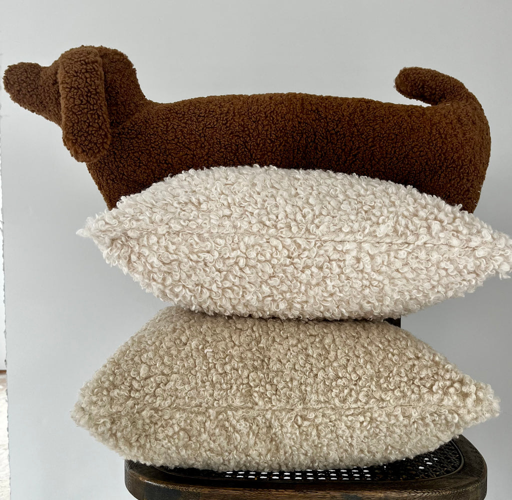 Bouclé Pillow in Natural