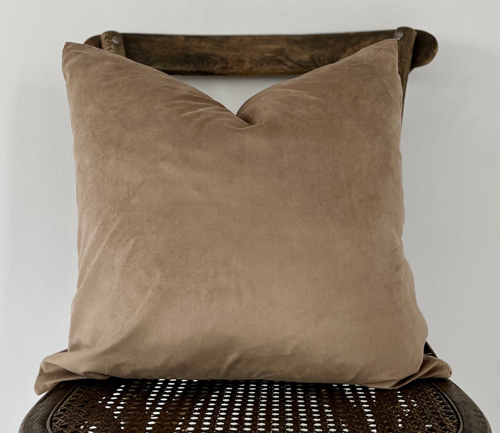 Everyday Velvet Pillow in Hazelnut