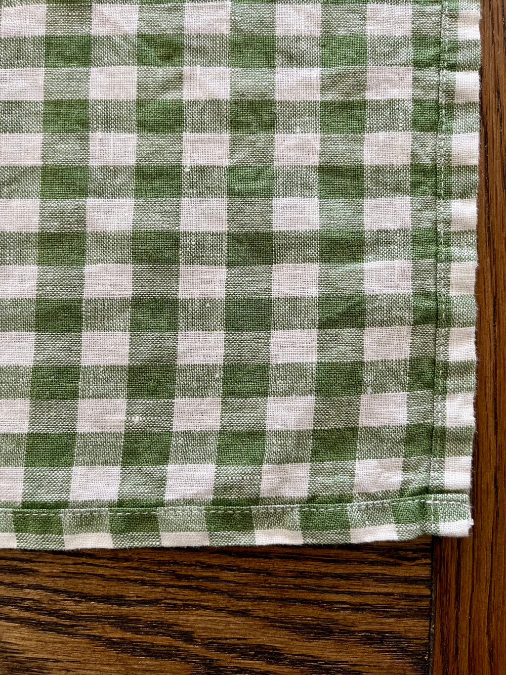 Gingham French Linen Napkin in Green and Warm White